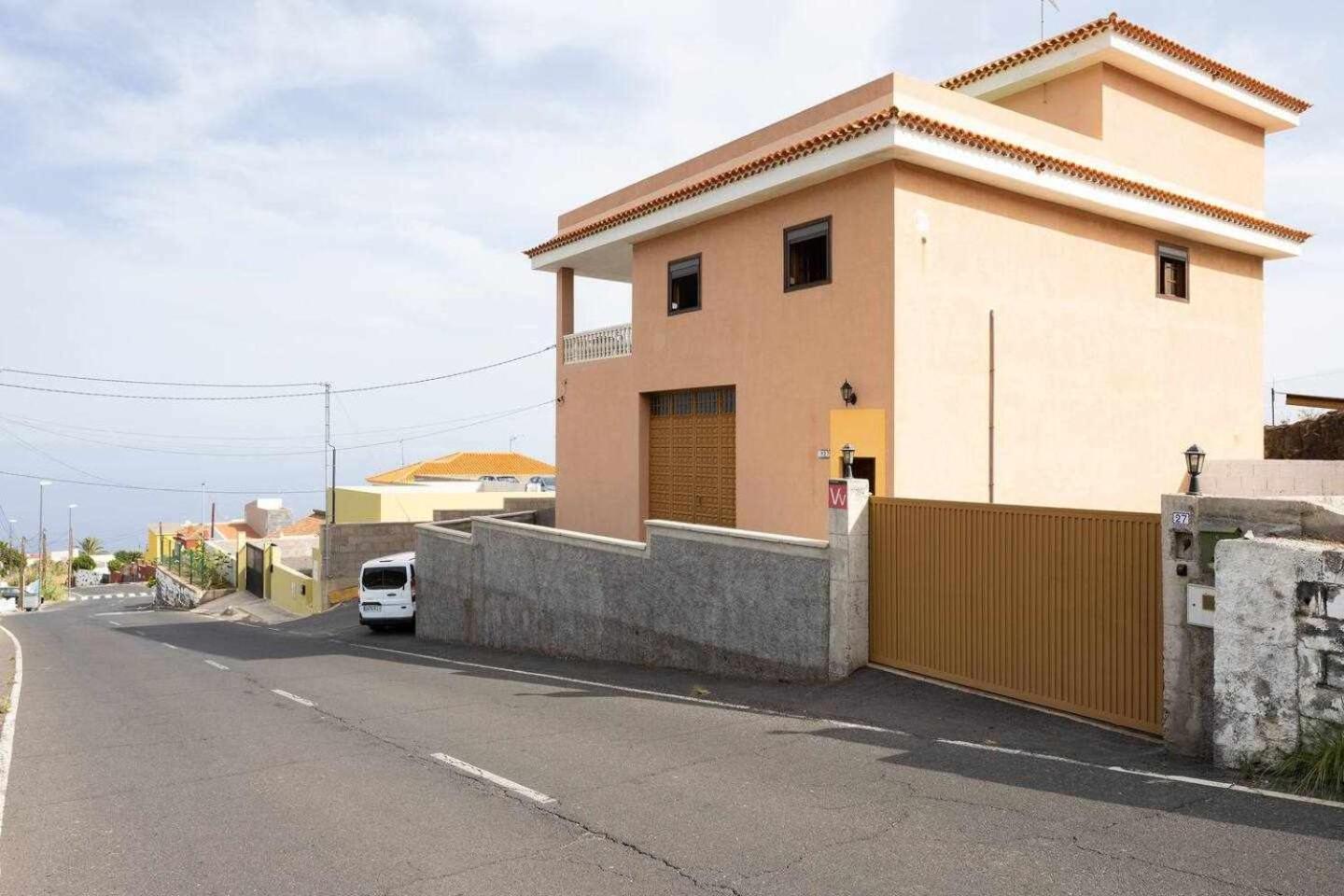 Desconecta En Candelaria Santa Cruz de Tenerife Luaran gambar